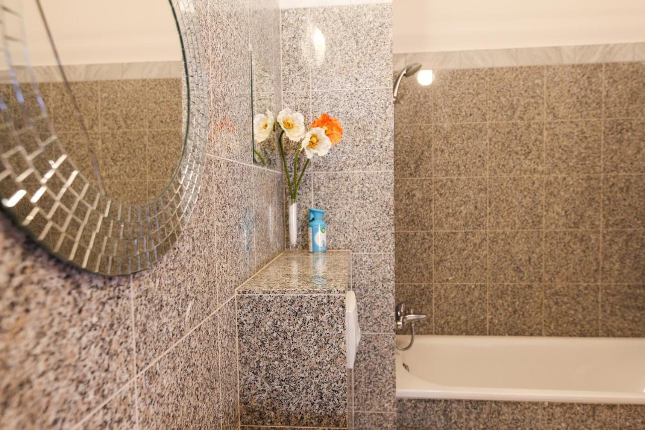 بودابست Artemisia Luxury Apartments Balcony المظهر الخارجي الصورة